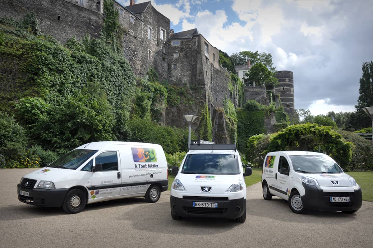 A Tout Metier Defaut