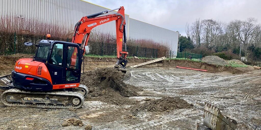 Plateforme de stockage et de broyage de végétaux